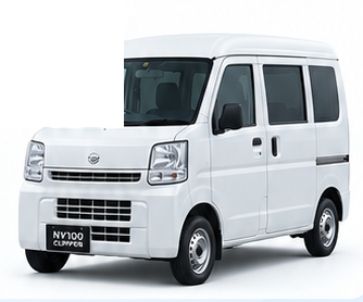 日産 NV100クリッパー（白）の斜め前から